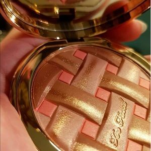 Too Faced Bronzer